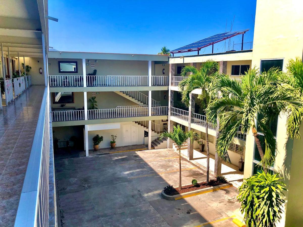 Hotel Del Camino Real El Grullo ภายนอก รูปภาพ